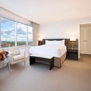 Club King Room